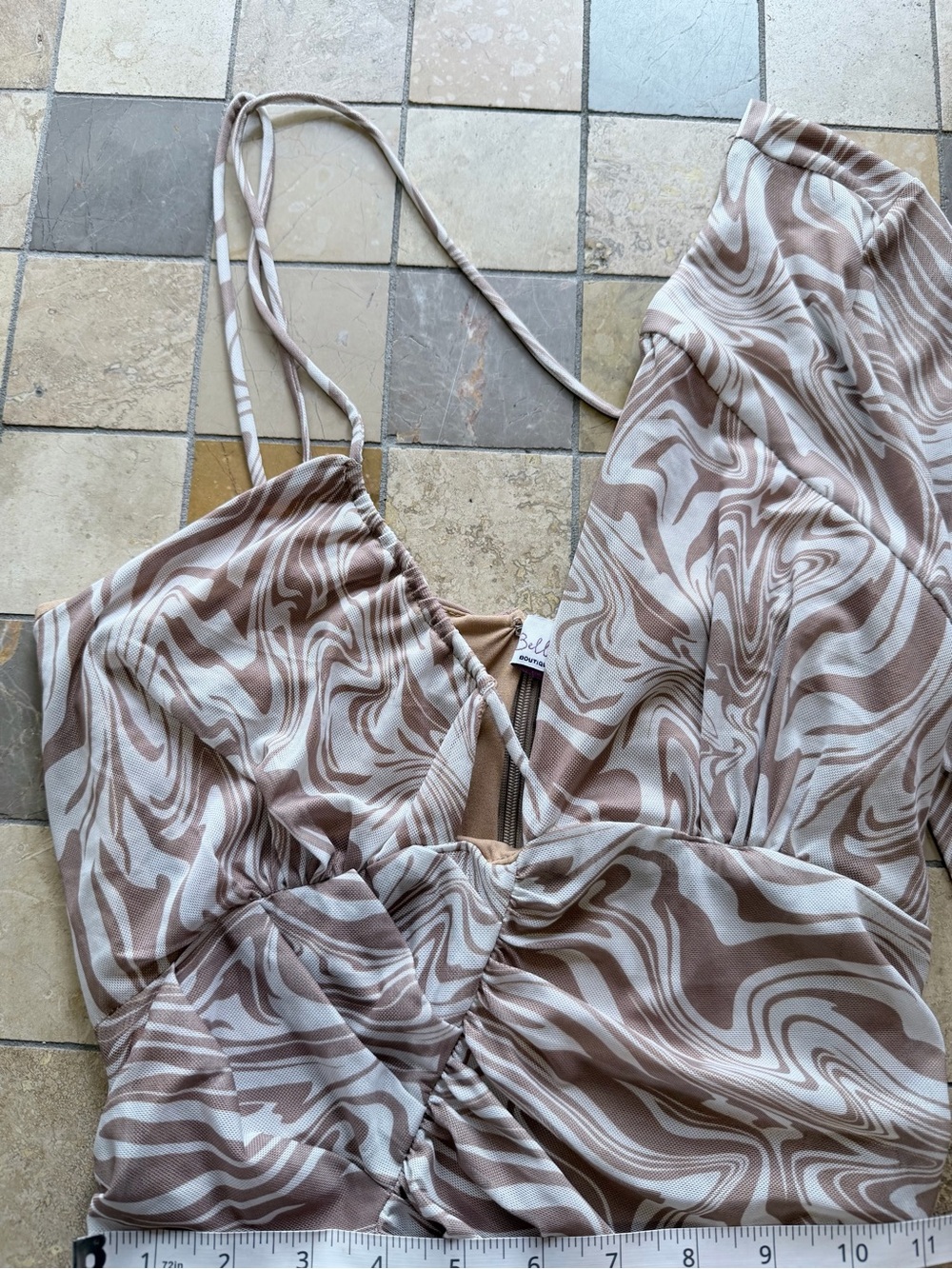 Asymmetric One-Shoulder Ruched Mini Dress in Beige Swirl - Picture 5 of 8